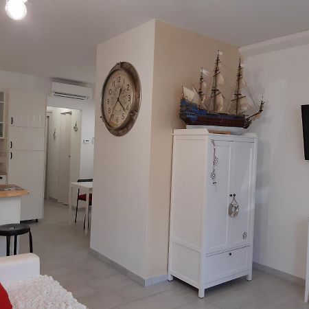 Apartamento Soleil Royal Piano Terra Viareggio Exterior foto
