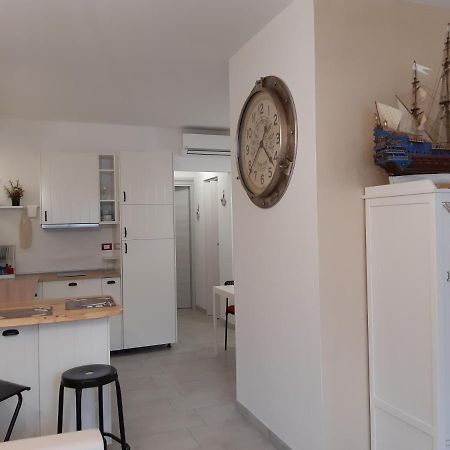 Apartamento Soleil Royal Piano Terra Viareggio Exterior foto