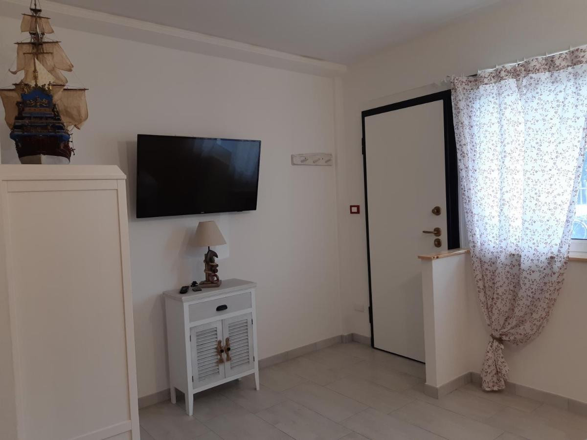Apartamento Soleil Royal Piano Terra Viareggio Exterior foto