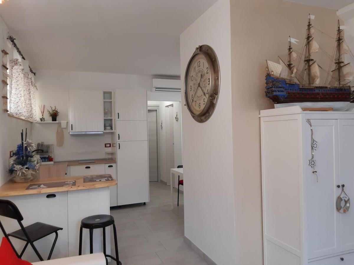 Apartamento Soleil Royal Piano Terra Viareggio Exterior foto